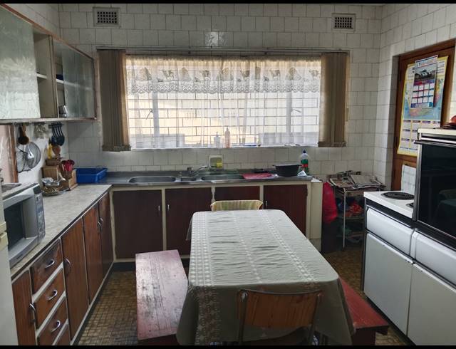 4 BEDROOM HOUSE FOR SALE IN RAISETHORPE